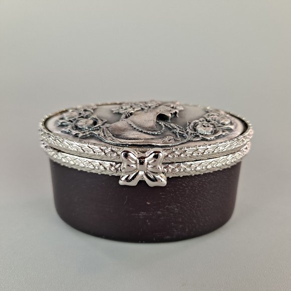 Art Nouveau Style Trinket Box with Hinged Lid - Picture 3 of 7